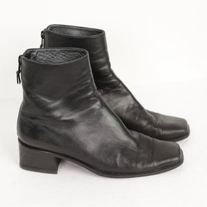 Stuart Weitzman Black Booties Size 7.5 Block Heel Low Boots Leather